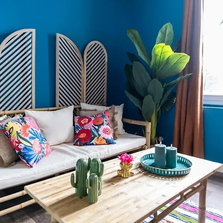 Apartment La Caliente Glamour Balneo En Duo *