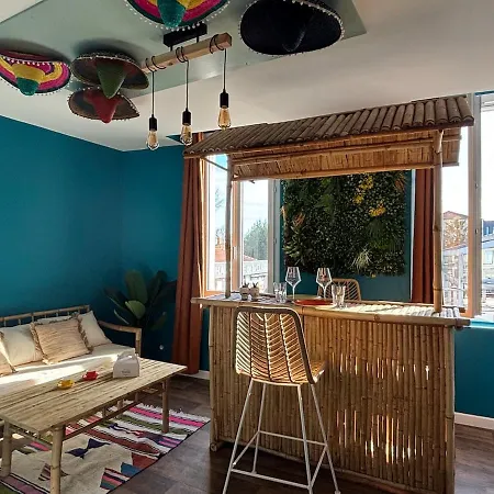 Apartment La Caliente Glamour Balneo En Duo *