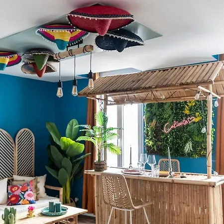 La Caliente Avec Balneo Privative Apartment *